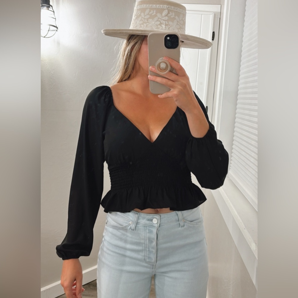 WAYF black blouse puff NWT - smocked waist top size small